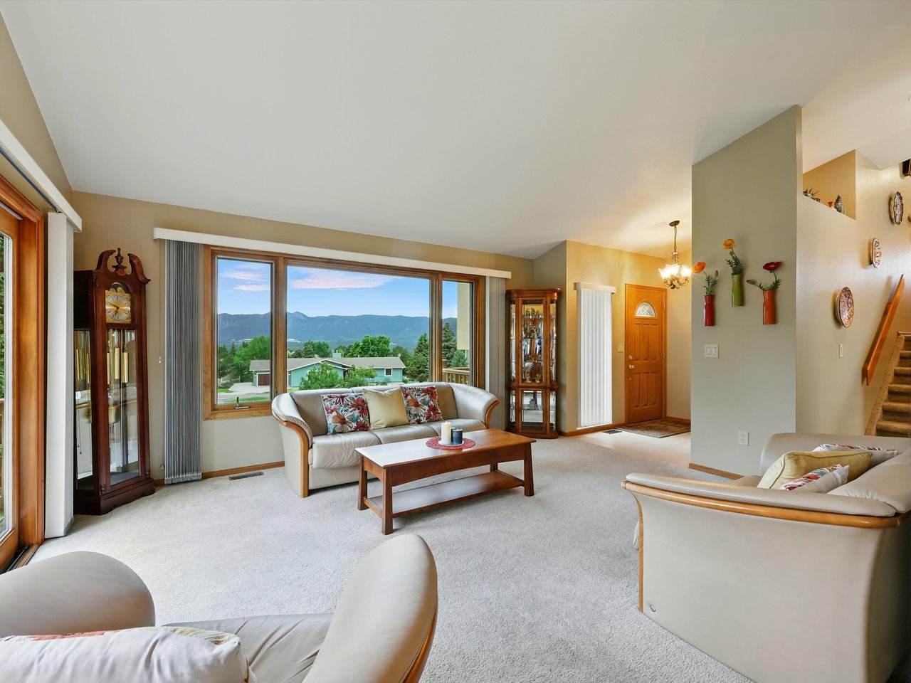 440 Torrey Pines Way