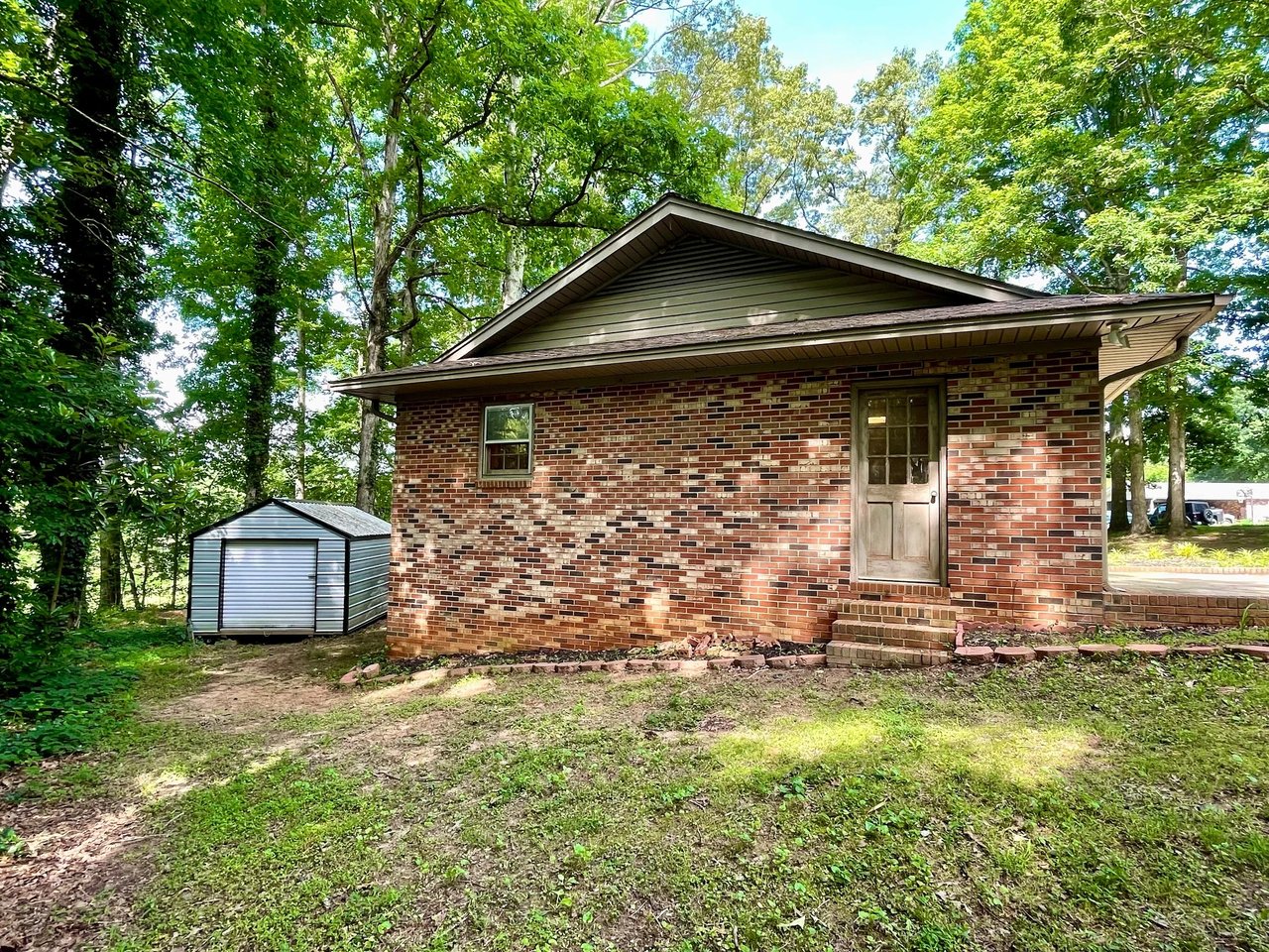 SOLD- Discover Your Dream Home in Lakewood Heights, 318 Hillandale Road, Liberty, SC