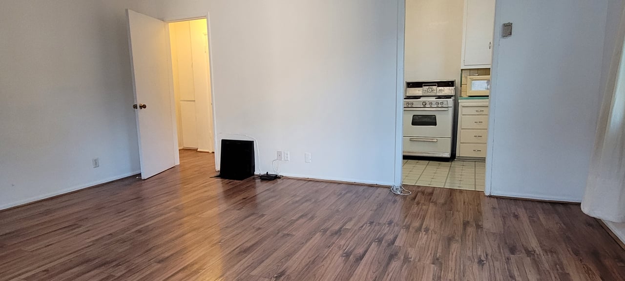 4 Units in Los Angeles