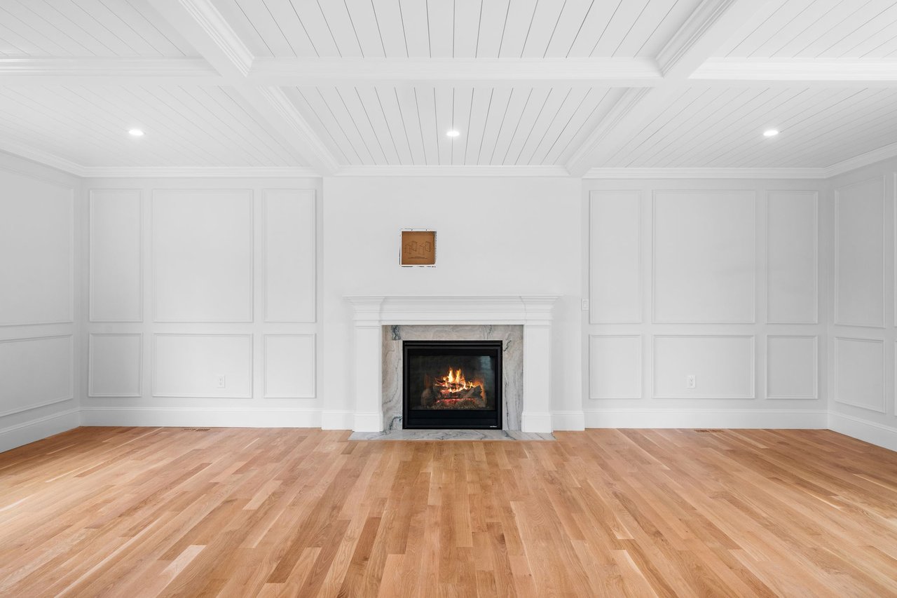 36 Rockaway Ave