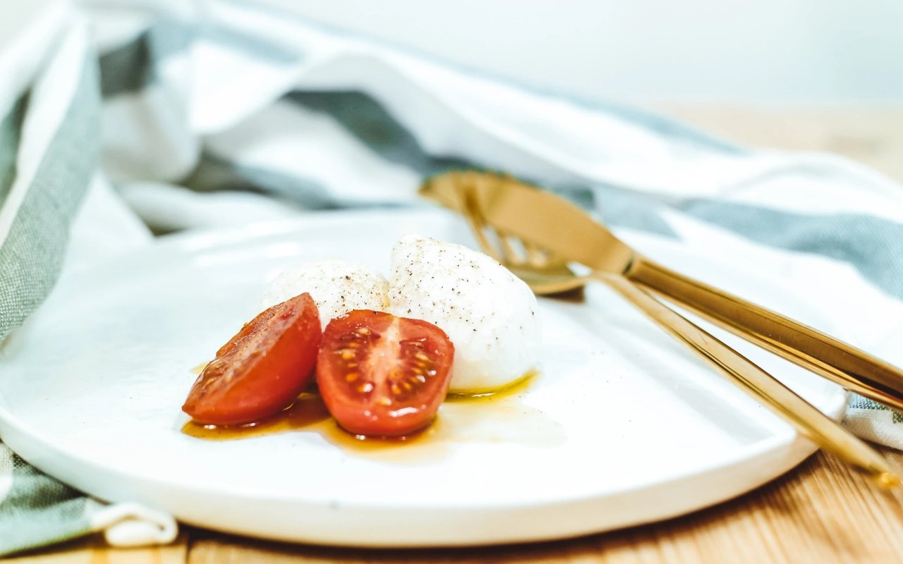 An Easy Weeknight Salad- The Burratta!