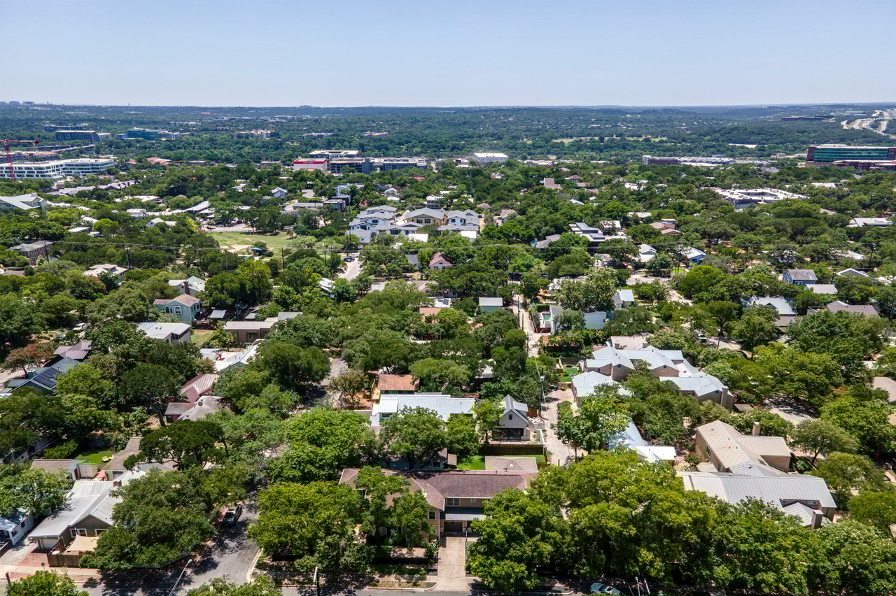 1403 W 12th Street #B