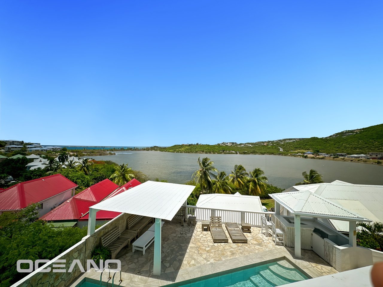 EXCLUSIVE : Set of 2 Apartments (T3 & T2) with Terraces - Charm and Investment Potential