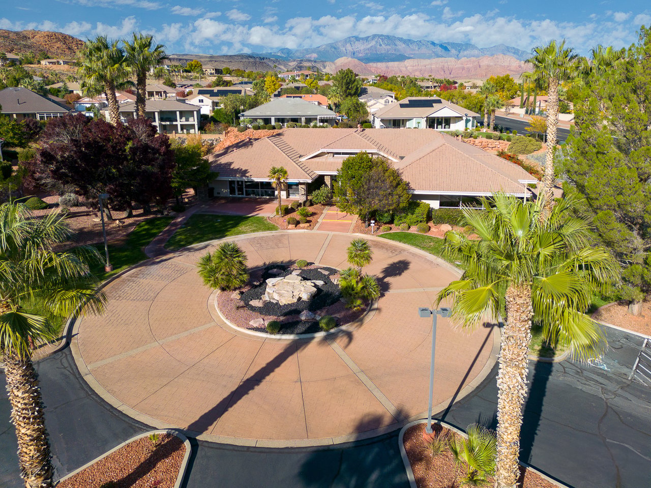 1319 W Red Butte Dr