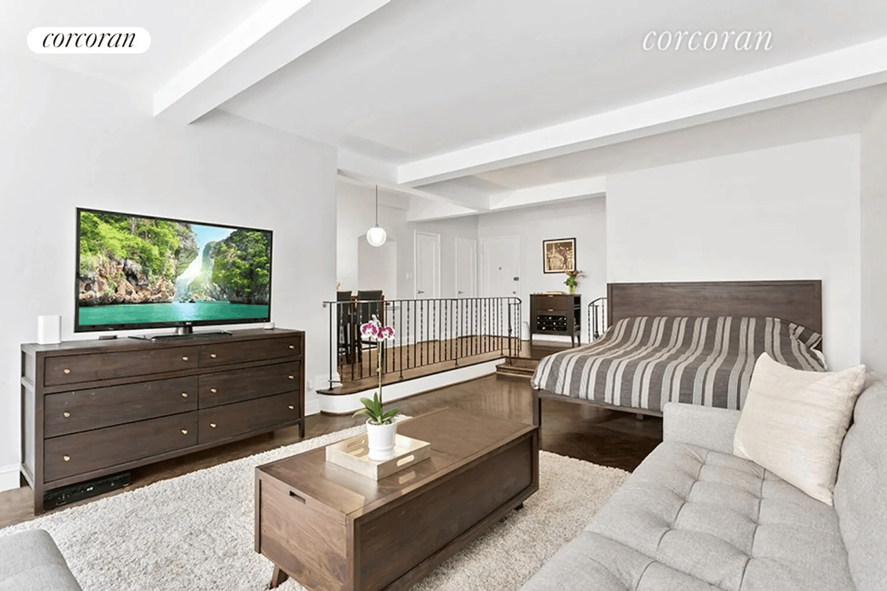 333 West 57th Street, 707