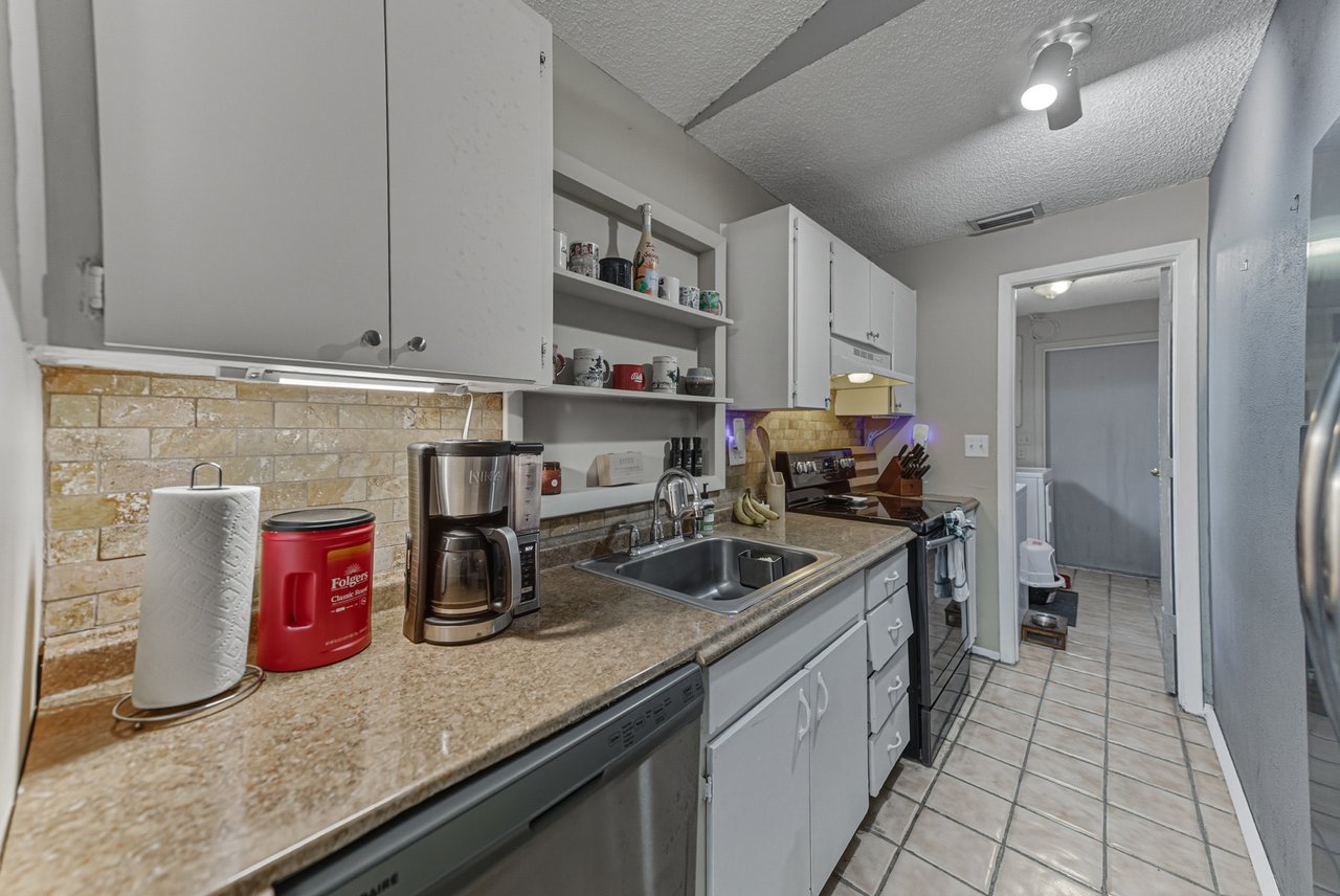 3229 SEVEN SPRINGS BLVD