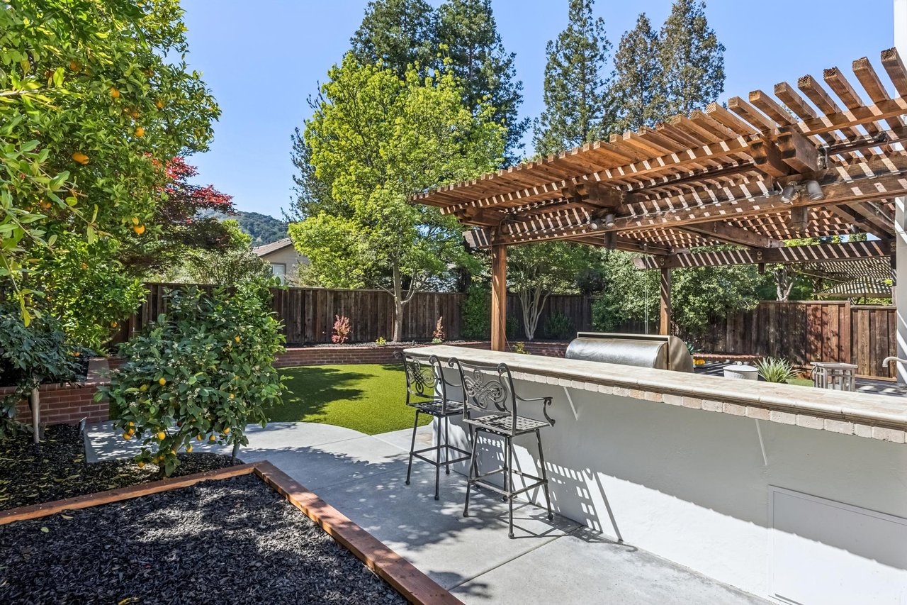 2426 Tapestry Way West Pleasanton