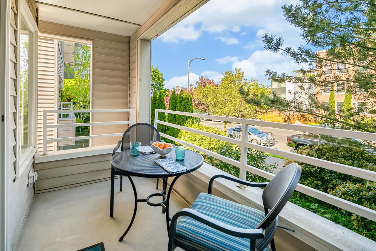 2125 California Ave SW, #202