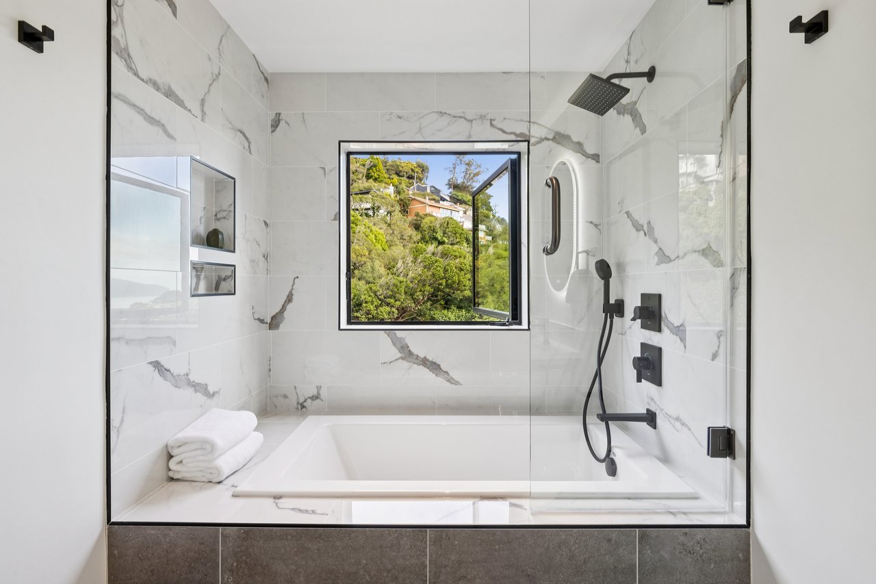 448 Sausalito Boulevard