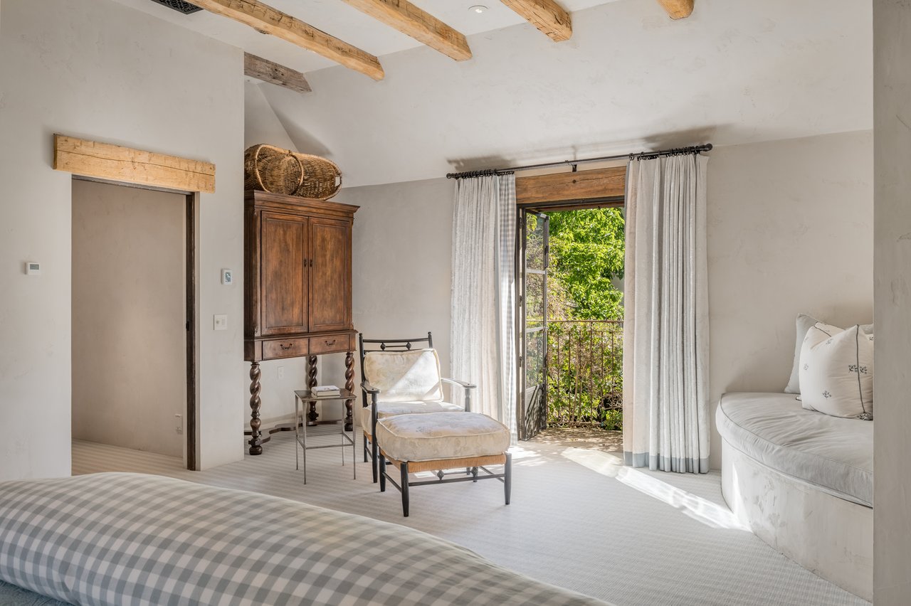 Napa Valley Compound