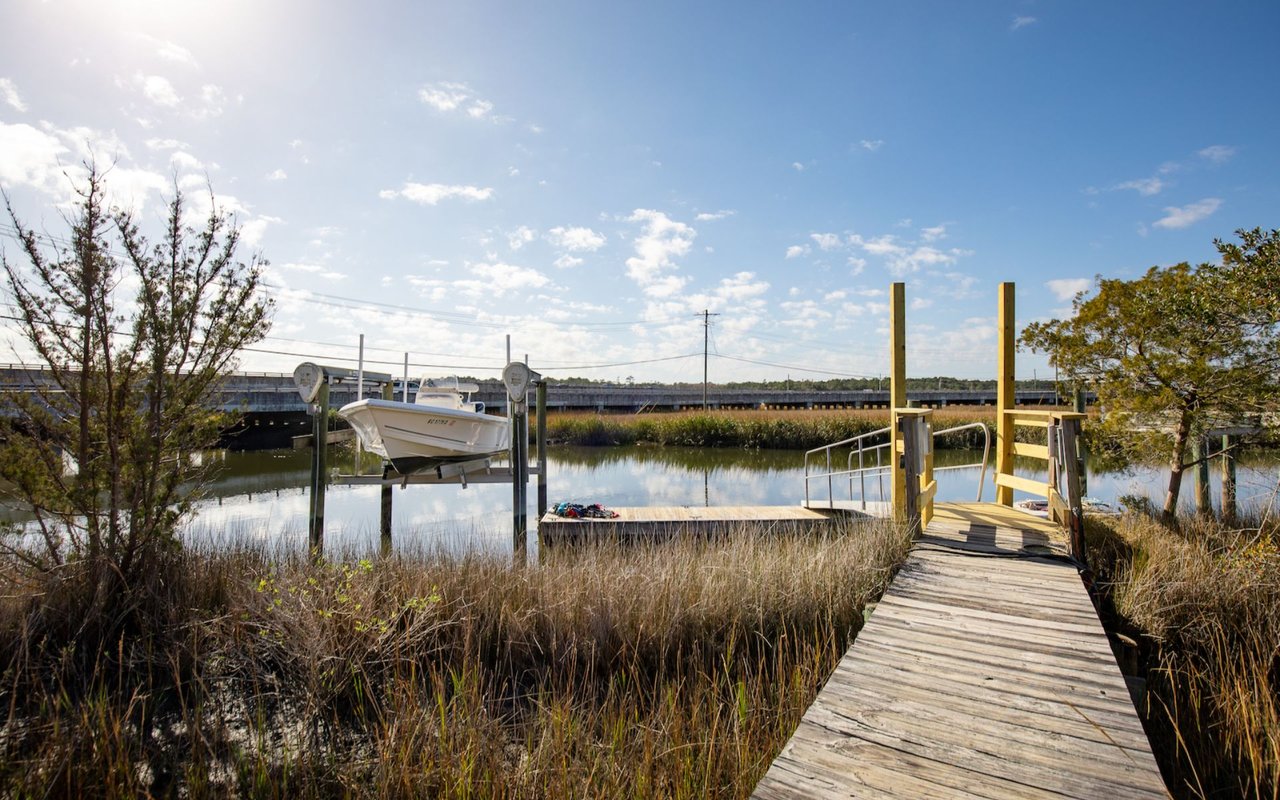 For Sale – Properties with Water Views