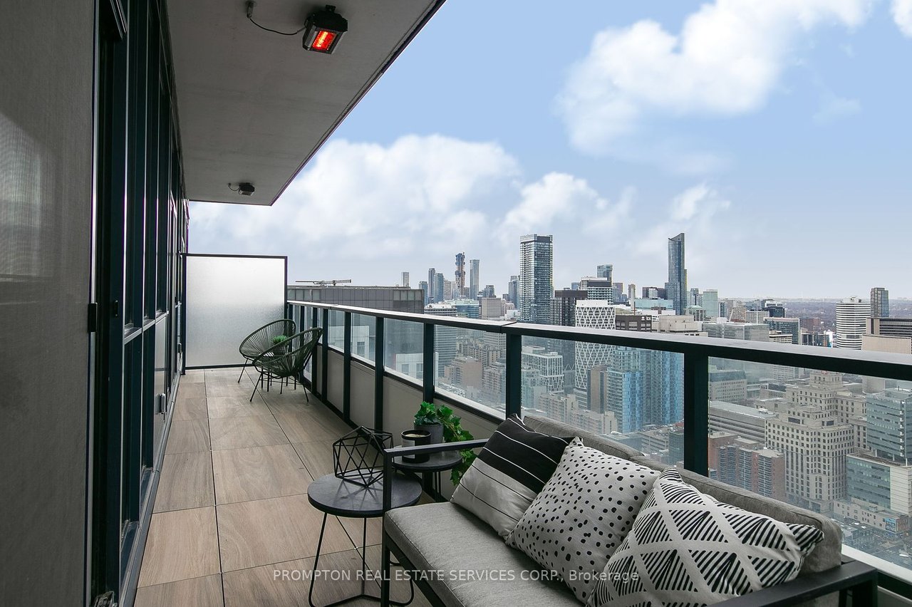 LUXURY PENTHOUSE ON WIDMER