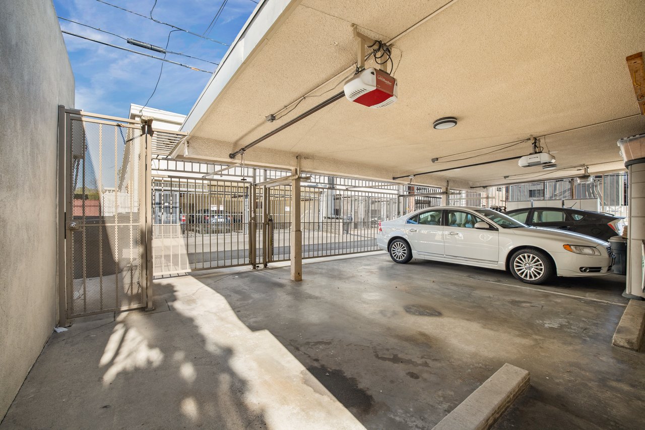 1329 Harvard St Unit: 3