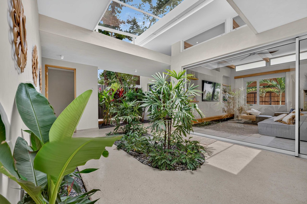 Casa Senderos | 4-Bedroom Tropical Home with Private Pool in Tamarindo