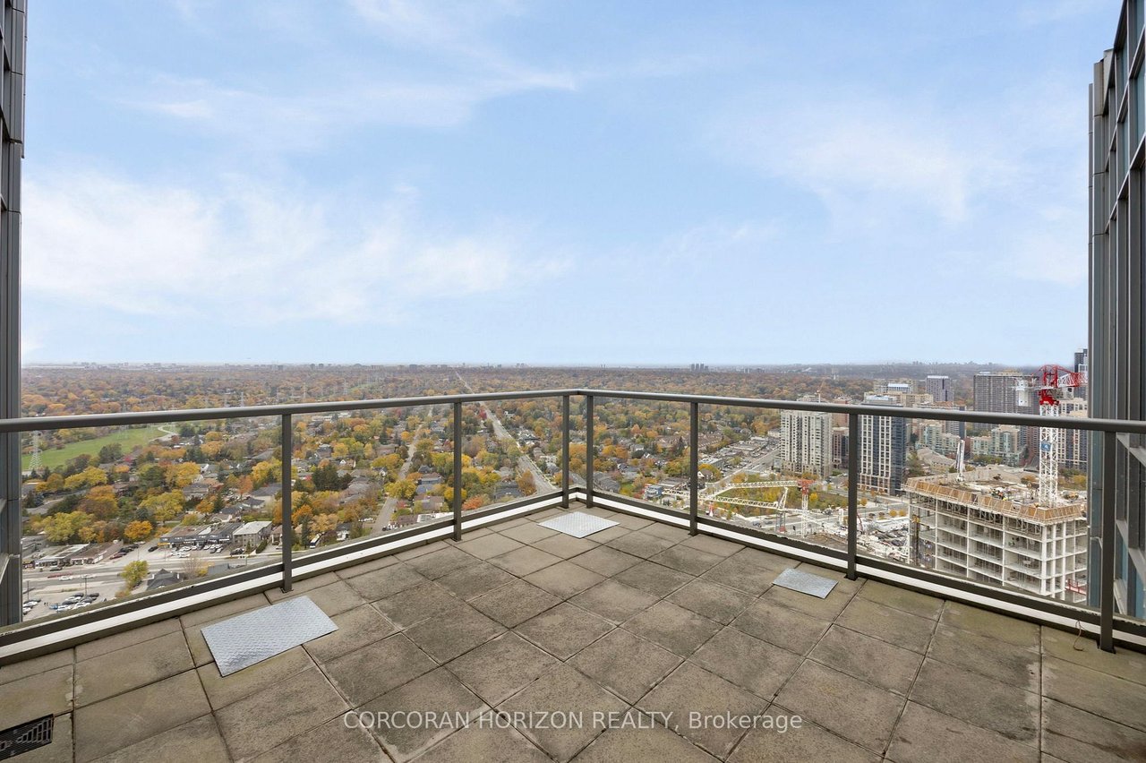 PRIME PENTHOUSE LIVING IS NOW EASY! 