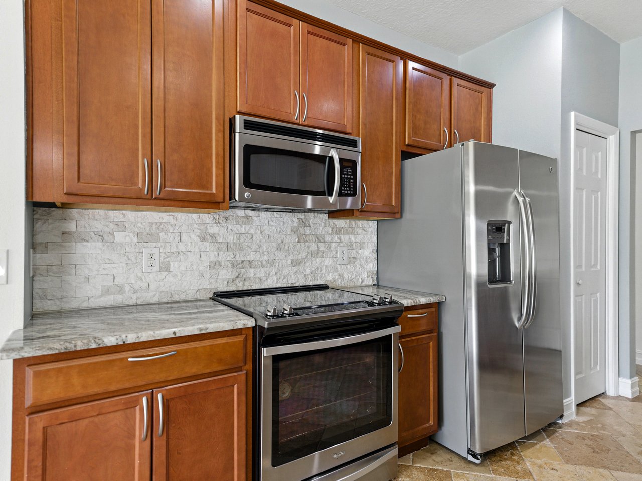 6957 BOULDER RUN LOOP