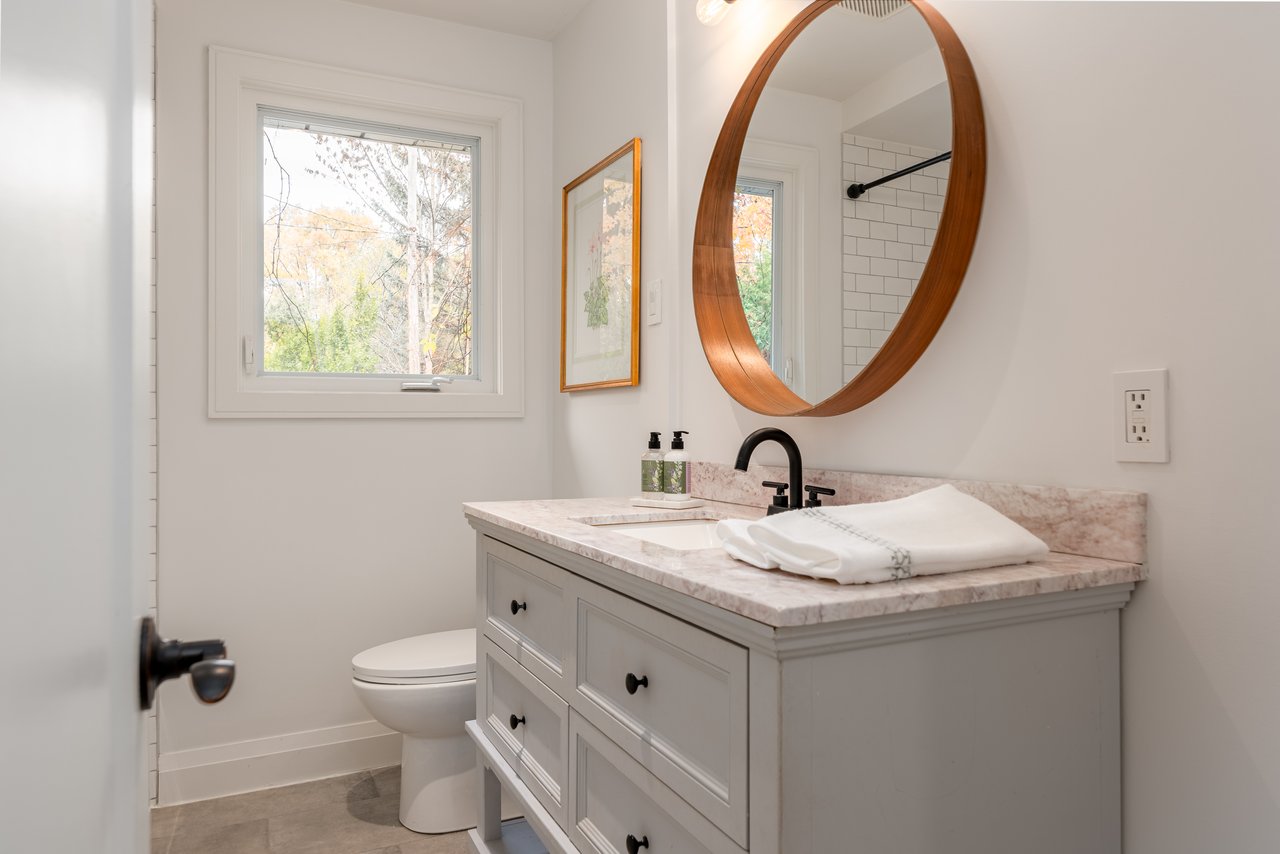 Central Oakville Bungalow