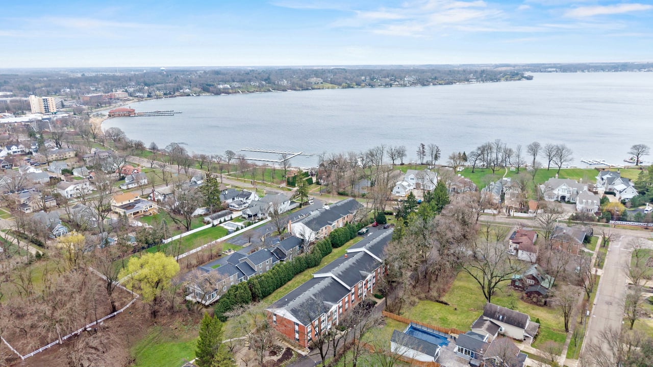 1305 W. Main St. Unit 202 Lake Geneva, WI 53147