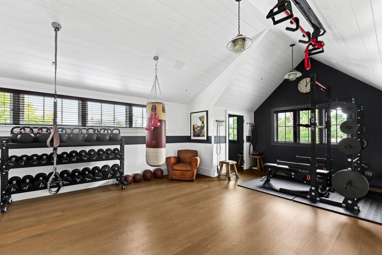 12 Two Trees Lane, Bridgehampton