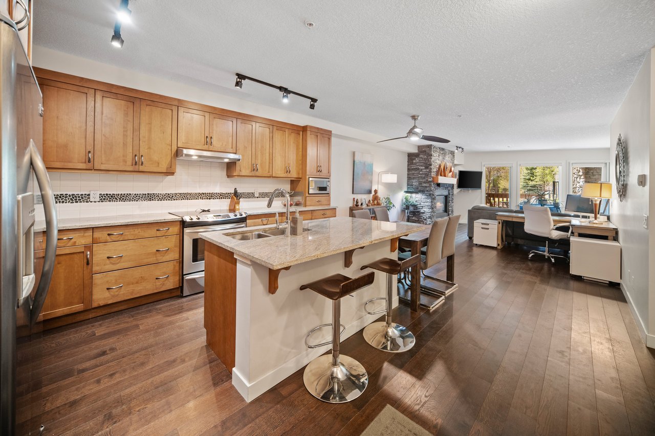 106 Stewart Creek Landing Unit: 111