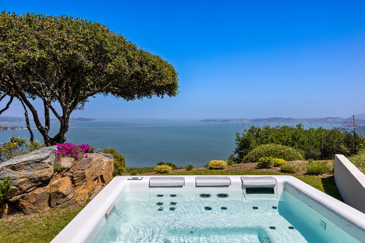 Sweeping Views Across the Bay
