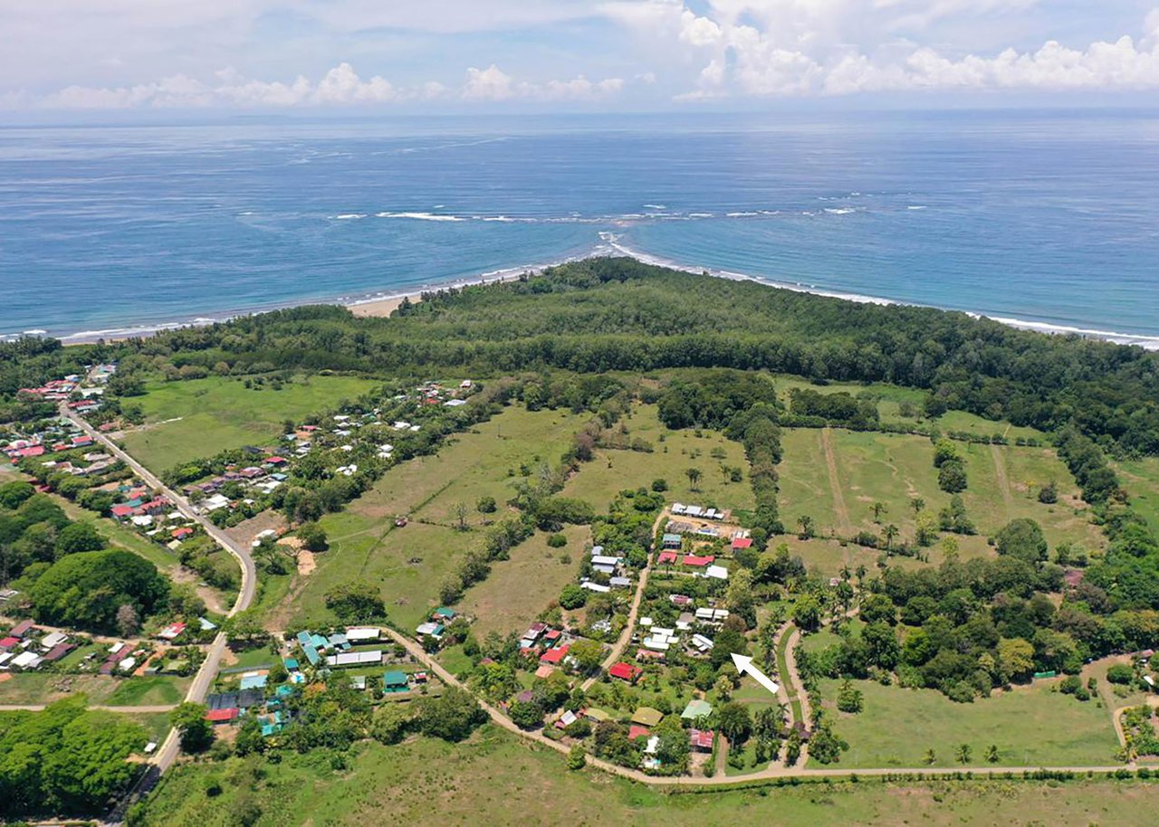 CASA SECRETA: Your Hidden Uvita Escape With Room To Expand – 0.28 Acres