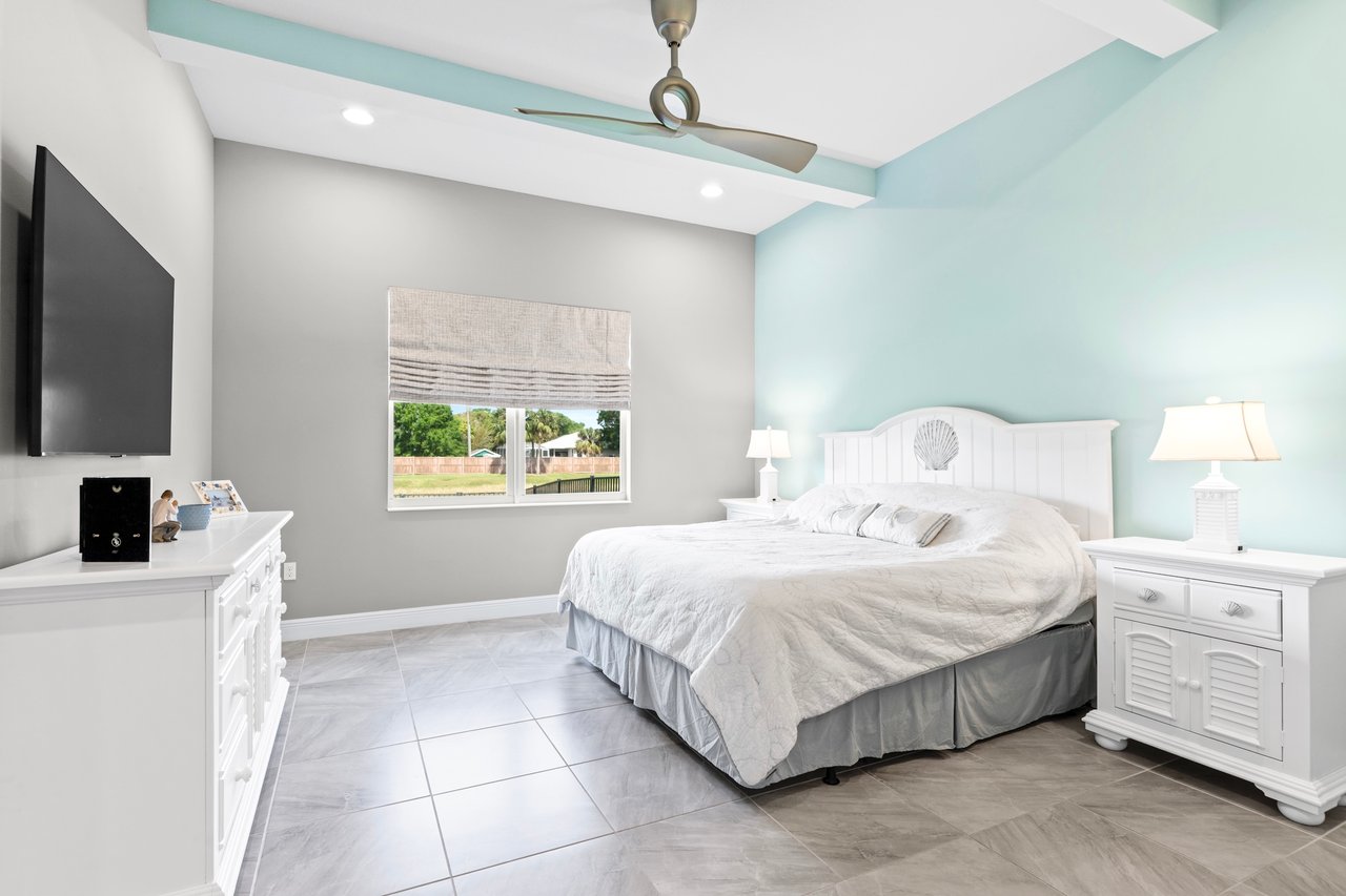 4777 Four Lakes Circle SW