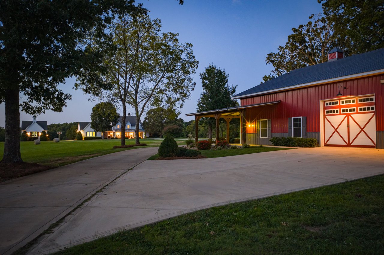 162 Acre Estate with Mountain Views