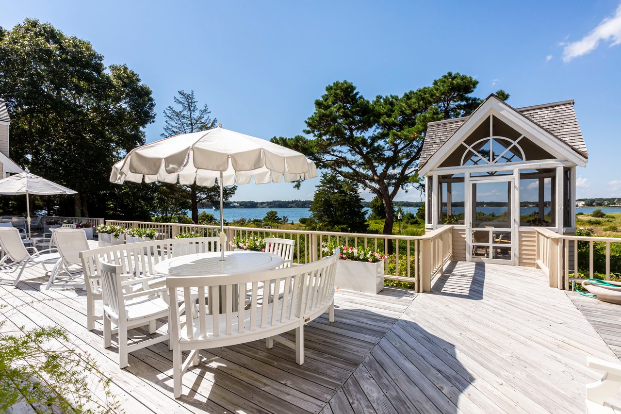 'Point House' Waterfront Estate