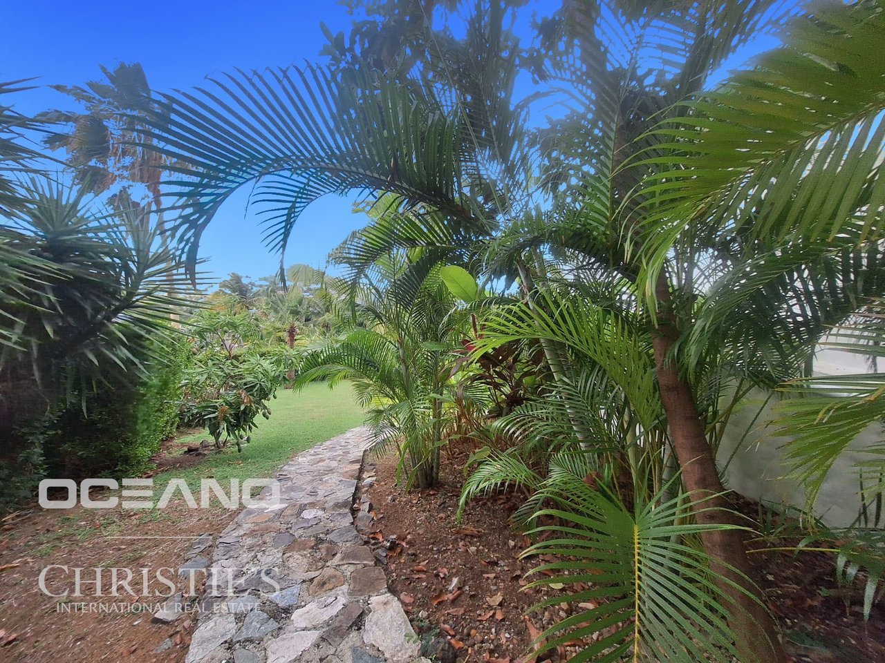 Modern 3 bedrooms Villa - Sea View
