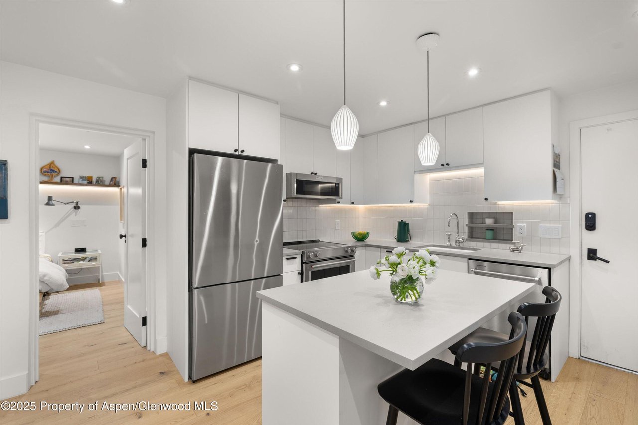 416 Vine Street, 416