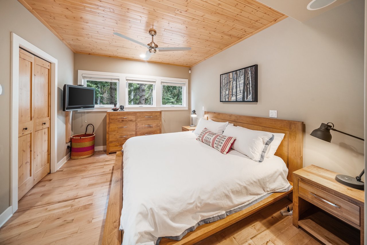 140 Rundle Crescent