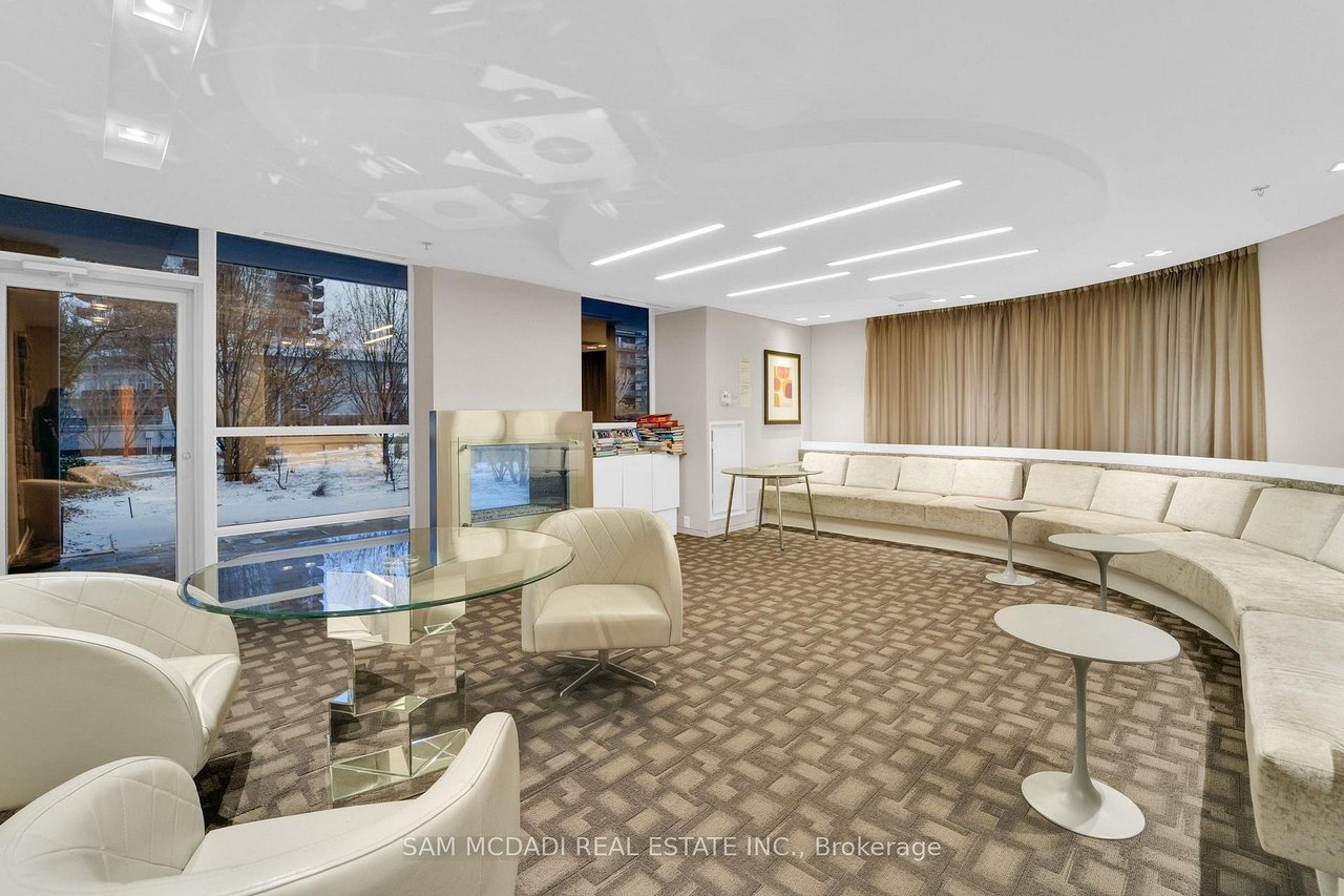 BROOKERS LANE LUXURY PENTHOUSE