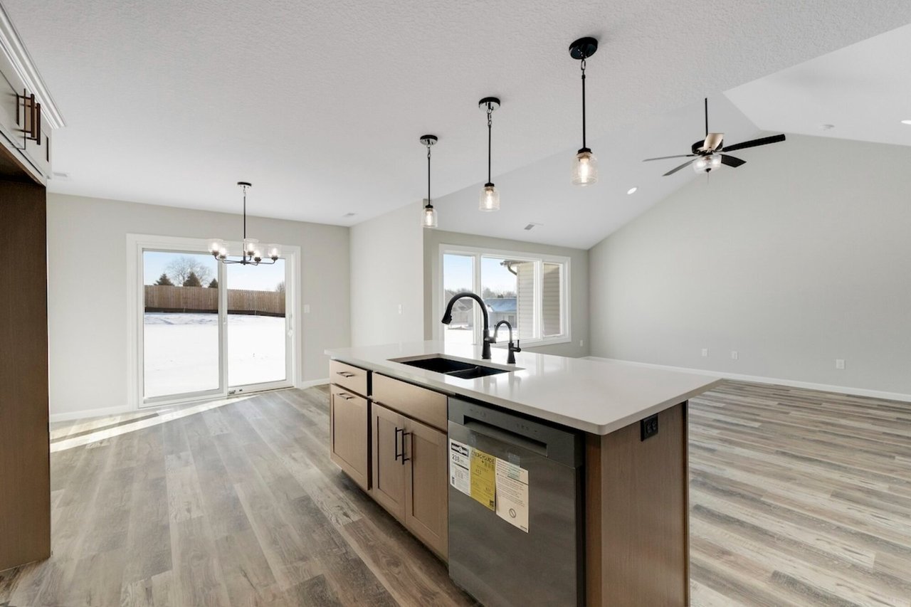118 Sunset Dr