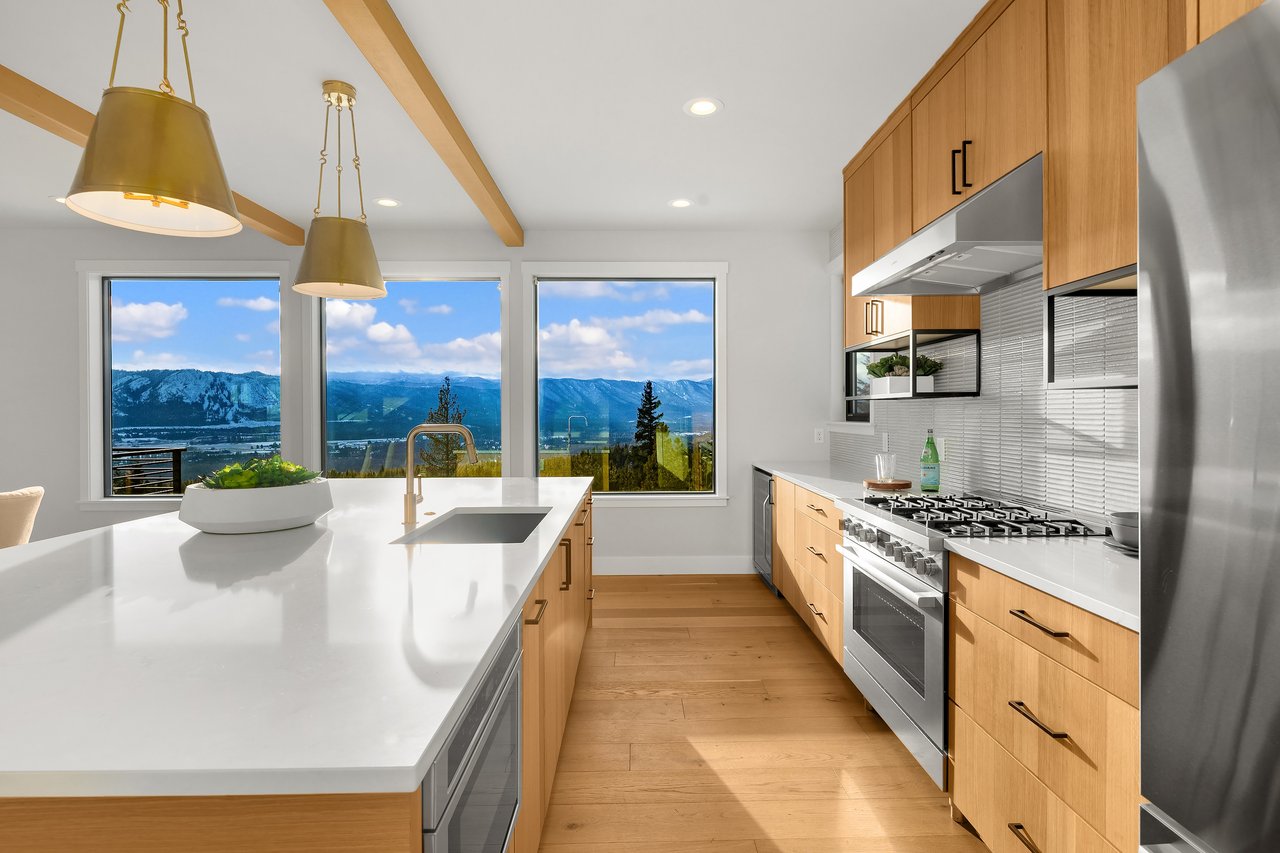 2241 Forest Ridge Drive