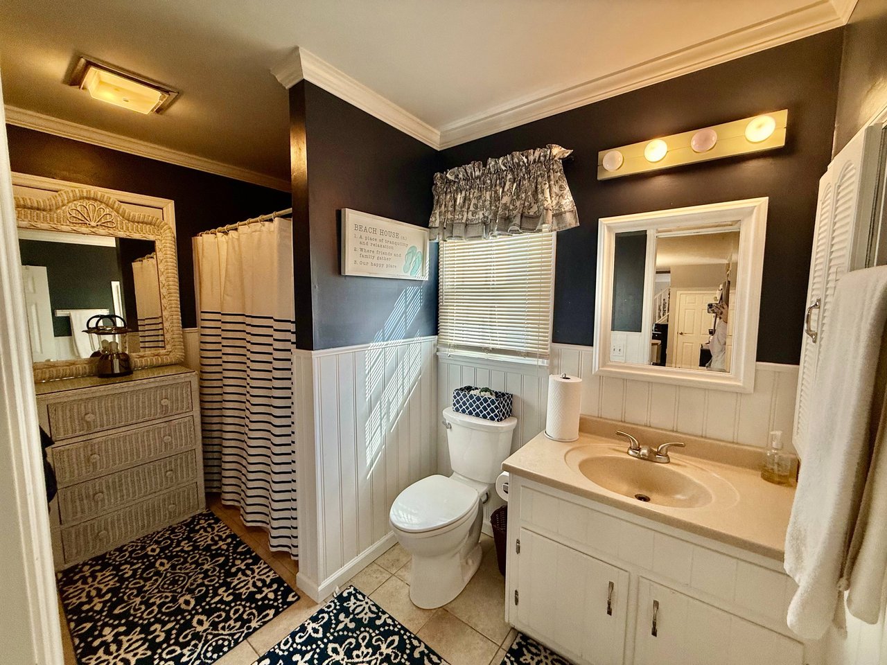 #268 Charming Coastal Retreat