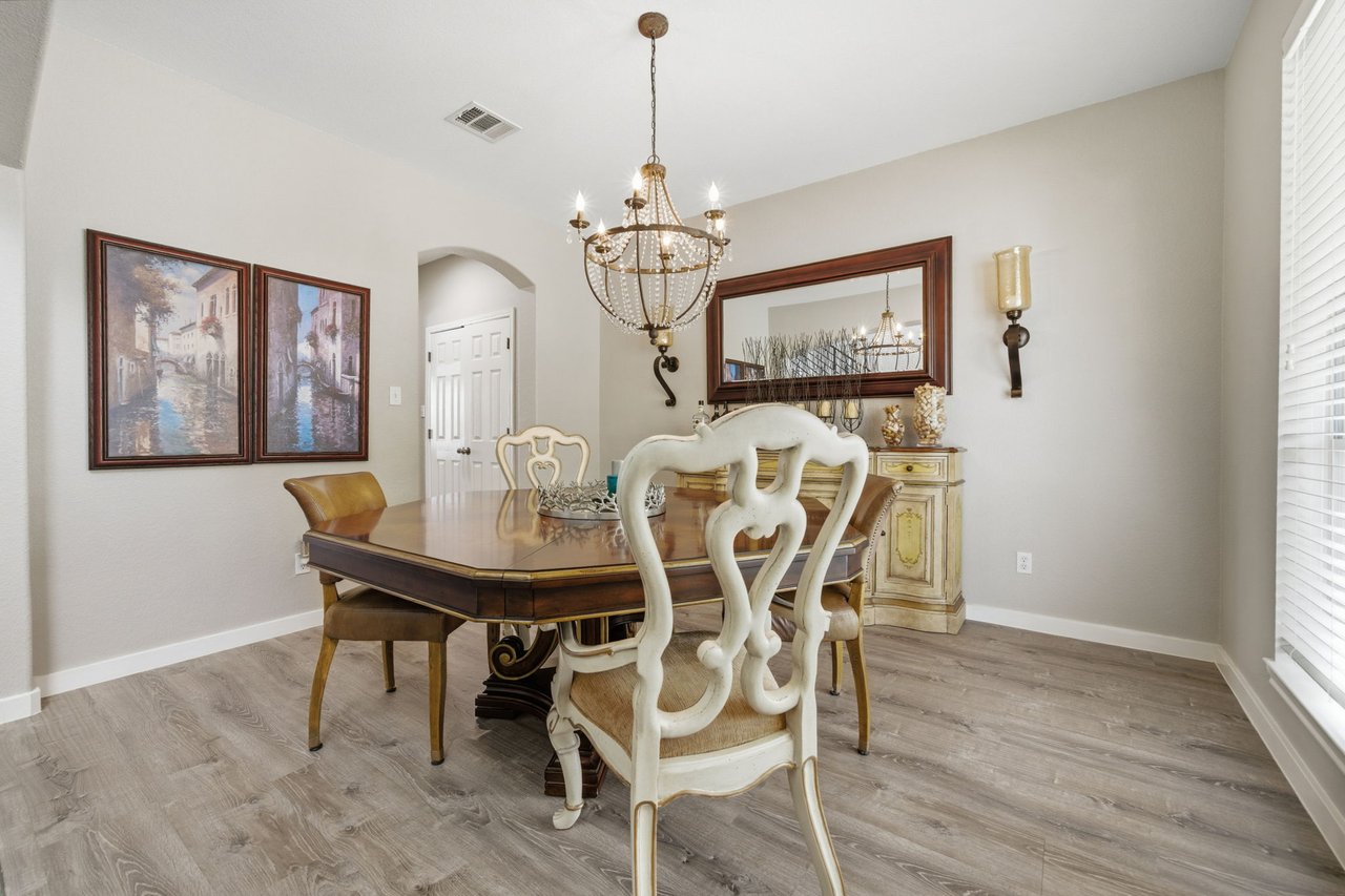 Elegantly Updated Lakeway Retreat w/ New Roof