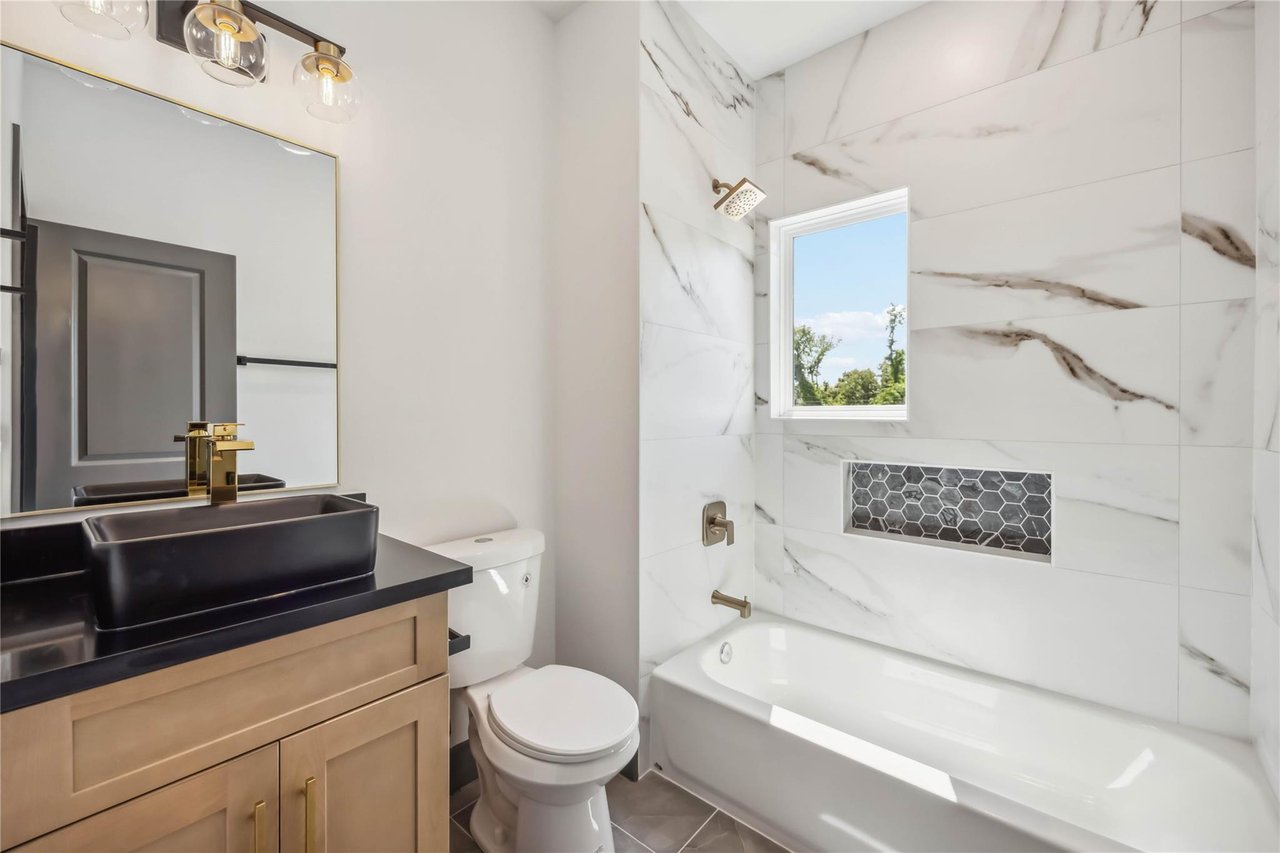 8013 Ritz St Unit A/B