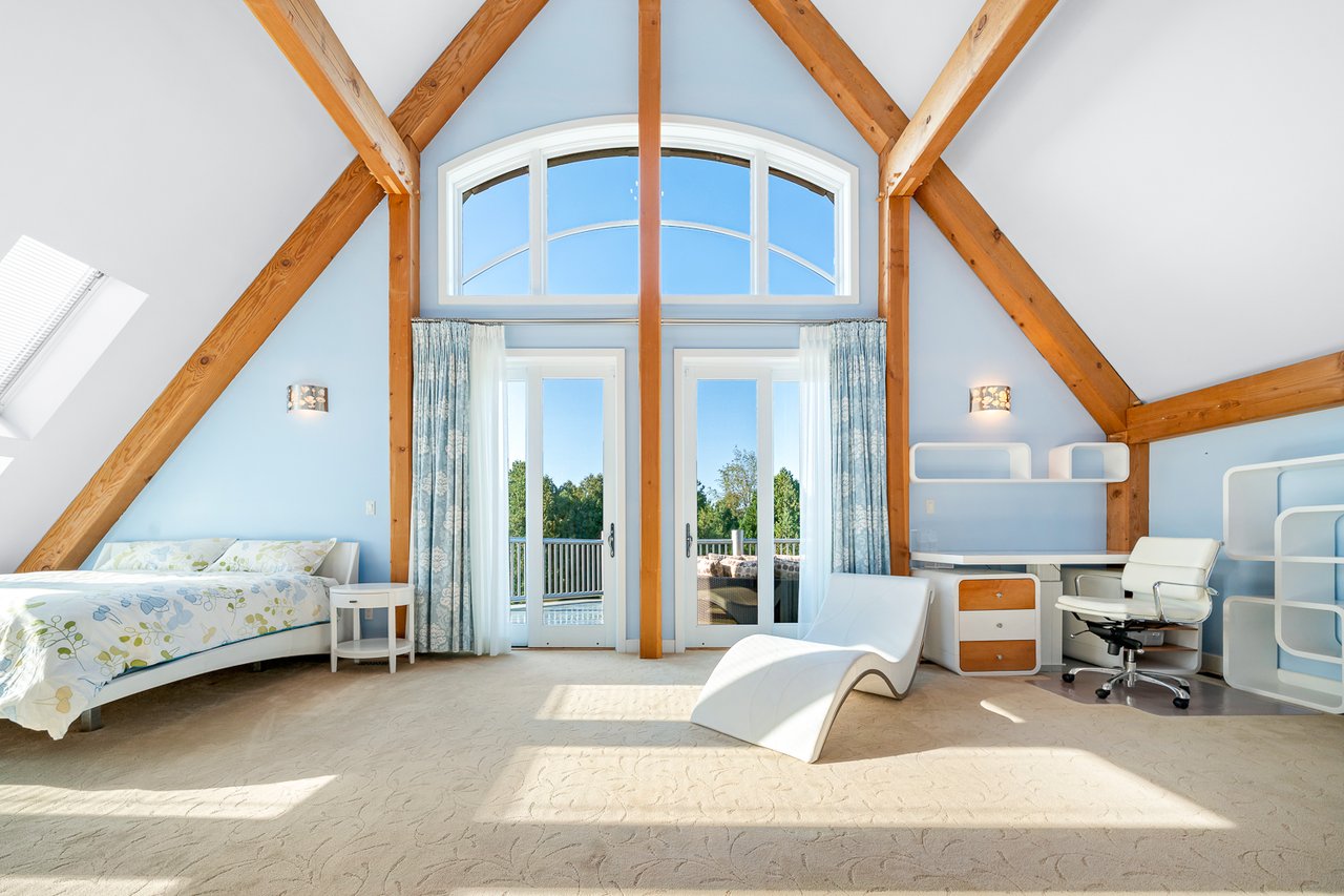  One-Of-A-Kind Residence 