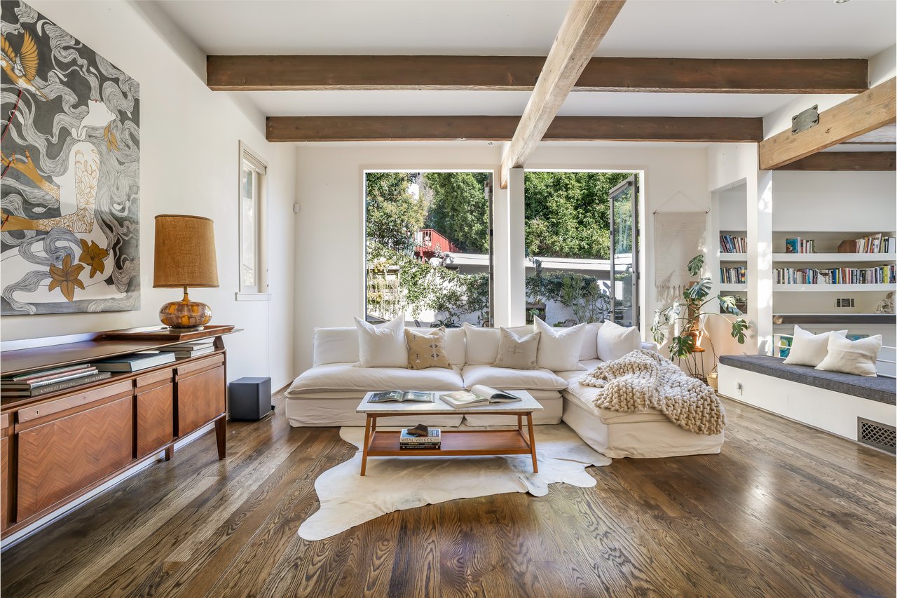 8237 Kirkwood Dr, Sunset Strip