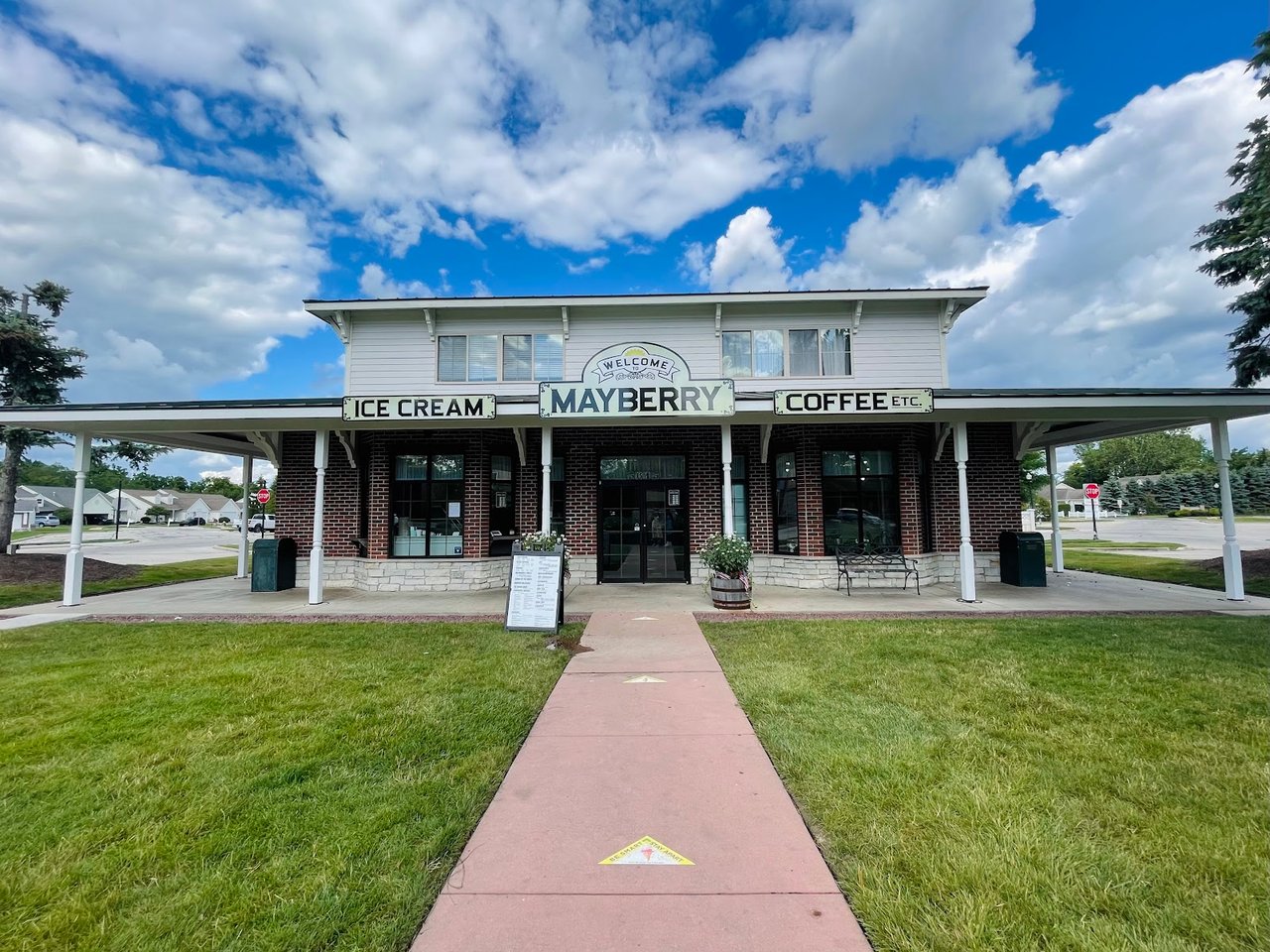 Discover the Charm of The Shops at Mayberry in Sylvania, Ohio