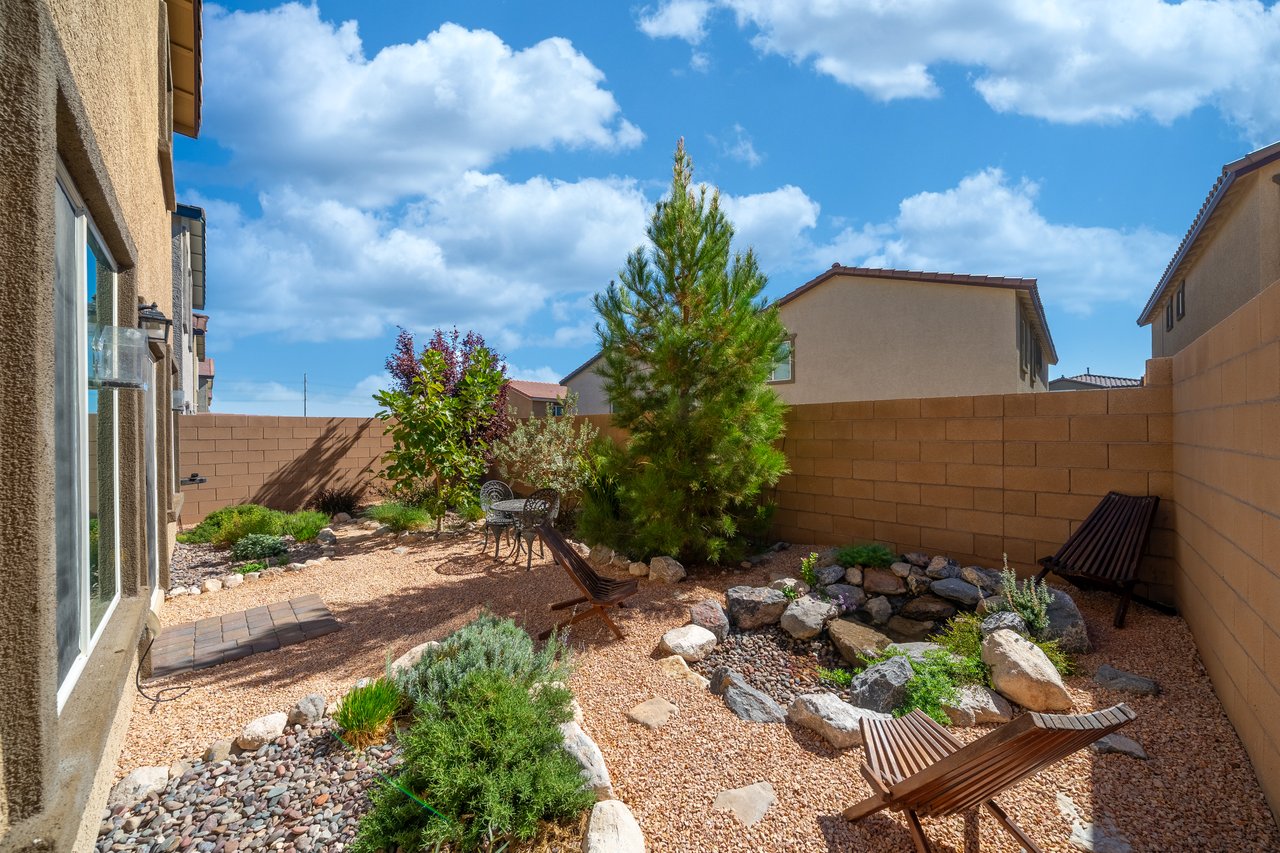 10983 Cambridge Lakes Ave