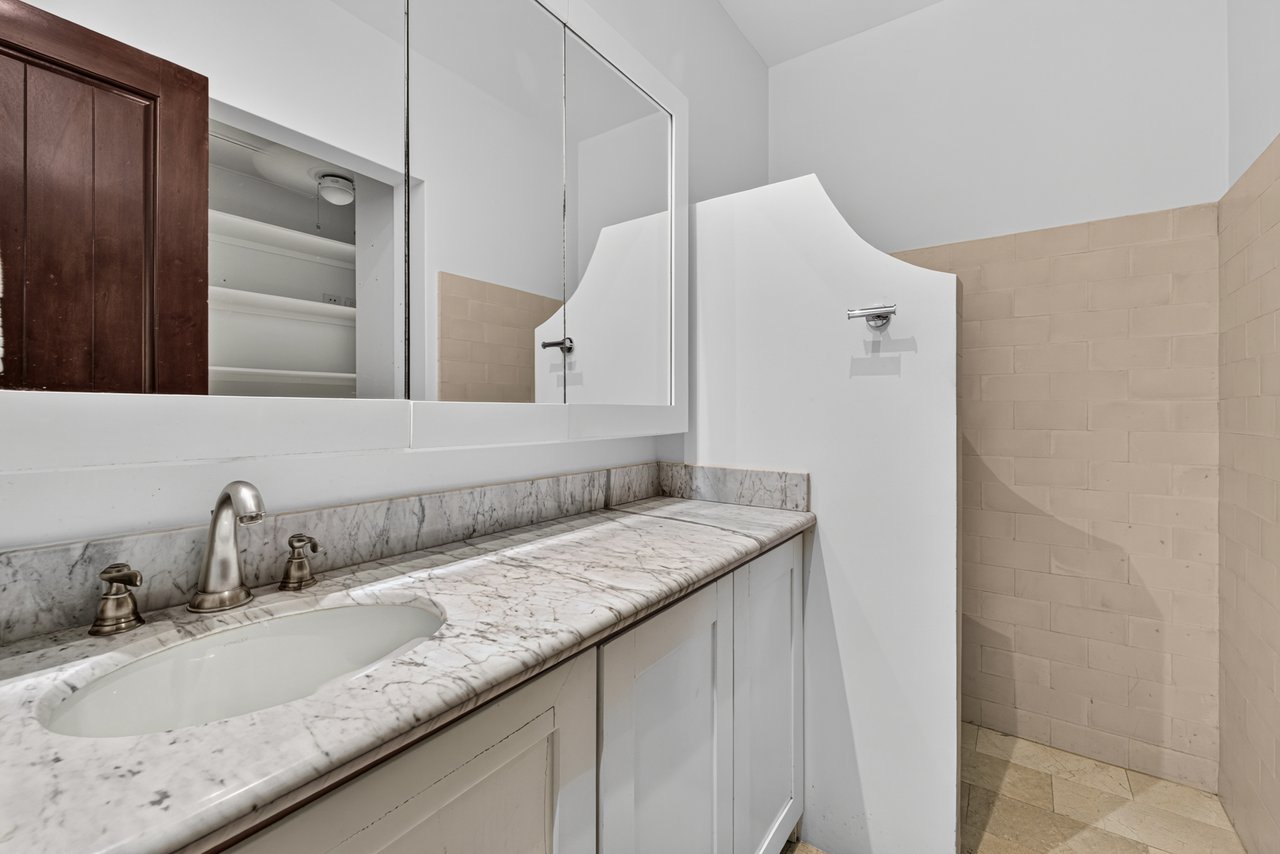 16 Calle La Ronda | Renovated Three-Bedroom Home Steps from Playa Danta