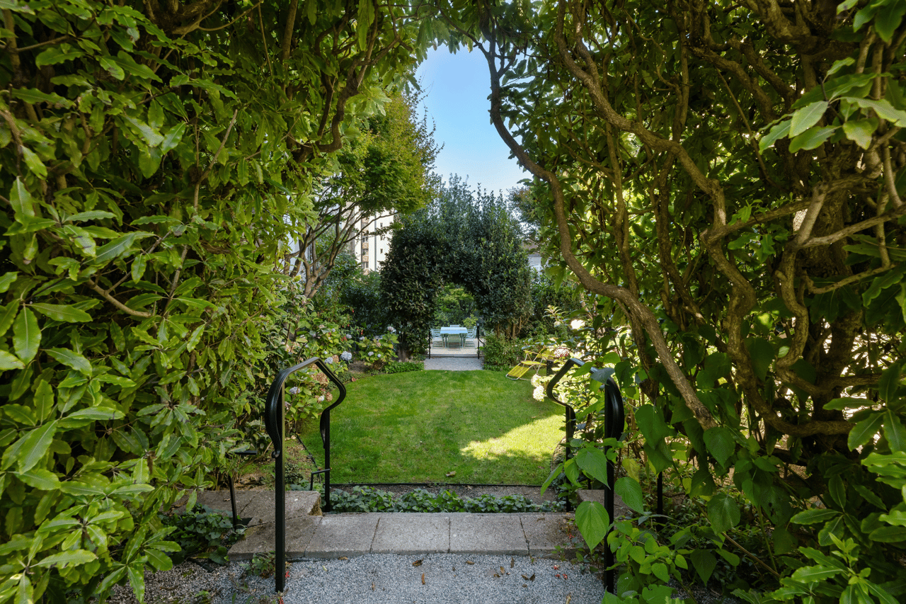 Magnificent Apartment at The Heights