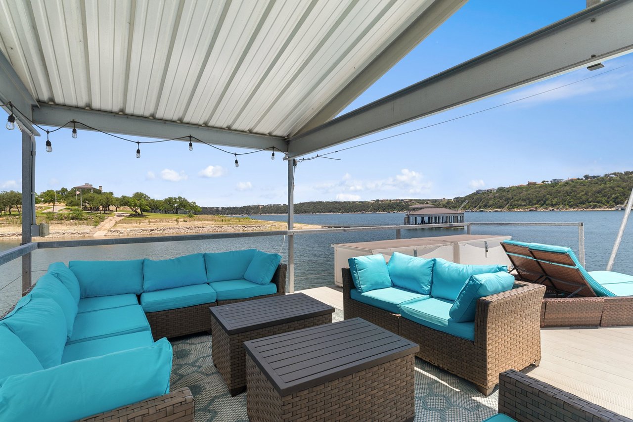 1209 Edgewater Drive