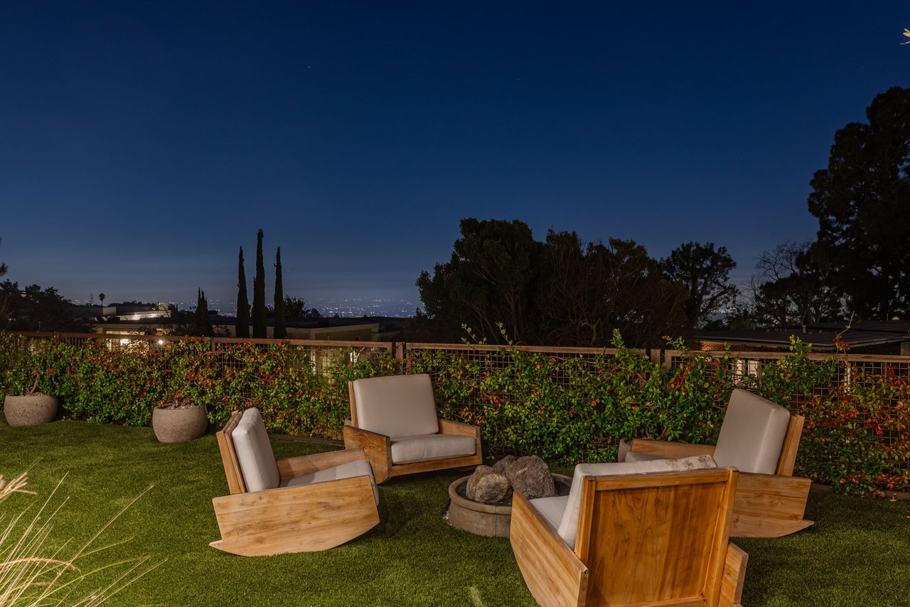 1705 Carla Ridge, Beverly Hills