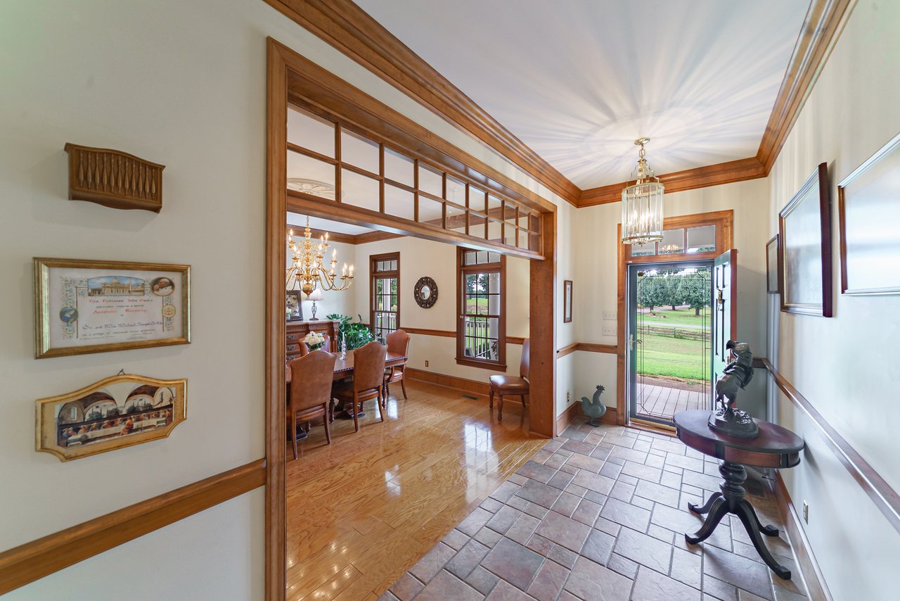 29-Acre Equestrian Estate with 14-Stall Barn