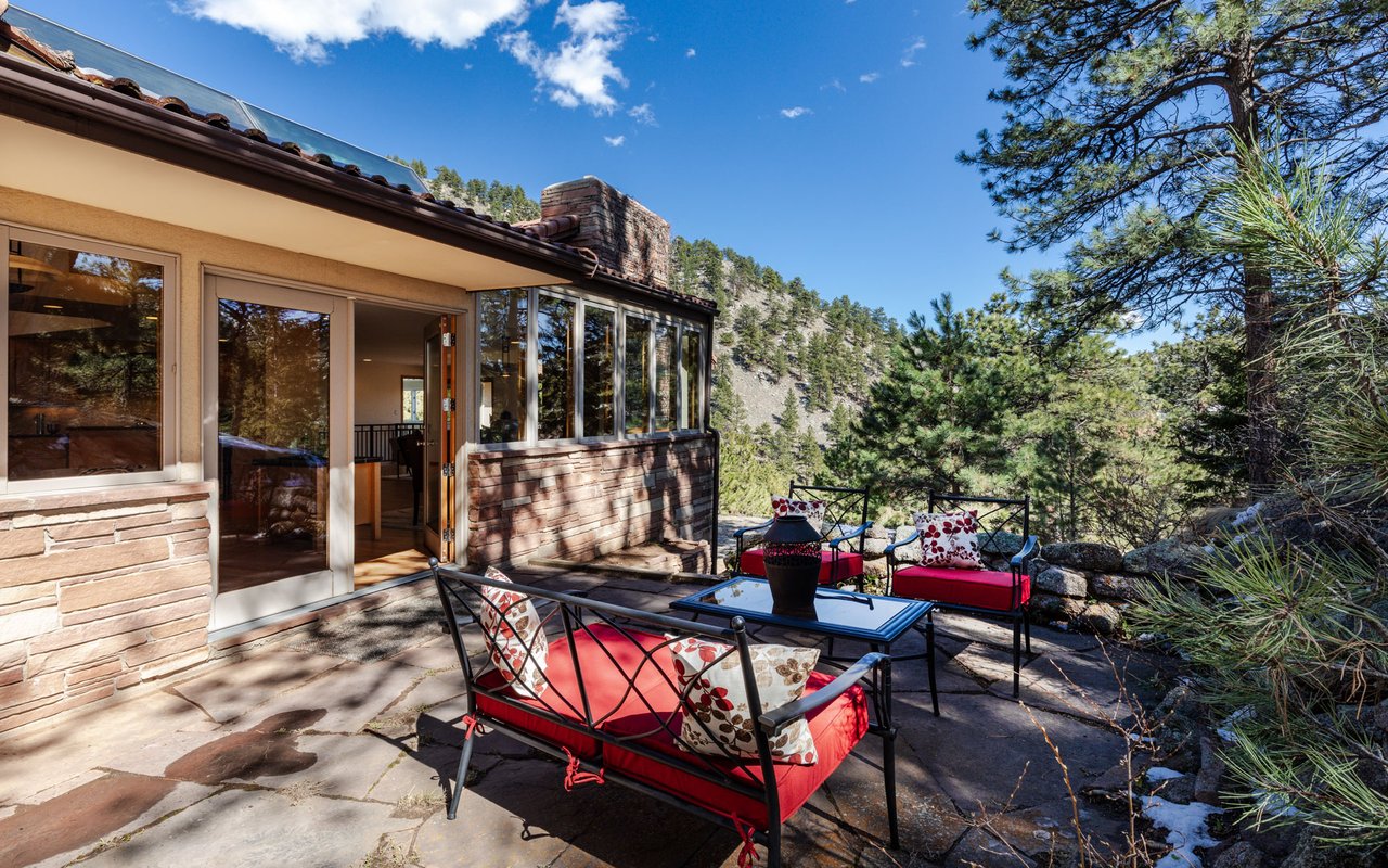 321 Carriage Hills Drive