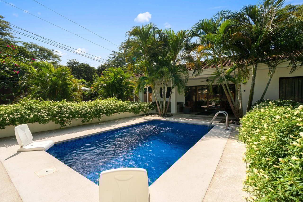 Casa Suerte | Modern 2-Bedroom Tropical Home with Pool Near Playa Potrero and Flamingo Marina