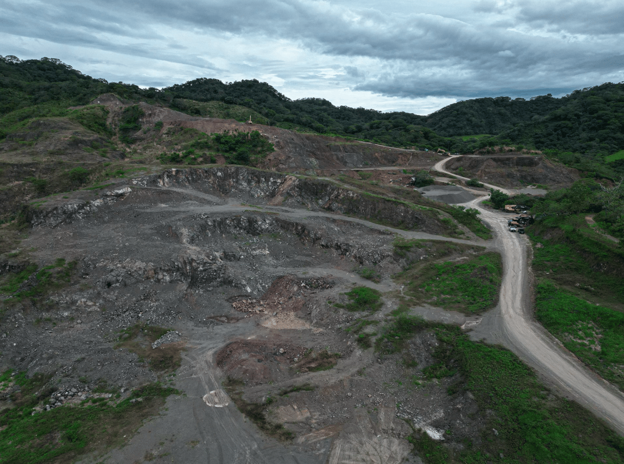 Palo De Arco Tajo - Land Fro Material Extraction - Income Opportunity